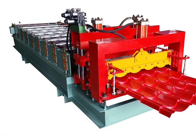 Glazed roof roll forming machine