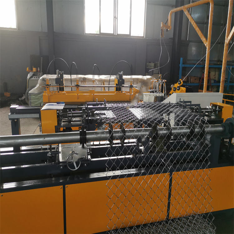 Servo motor fully automatic double wire chain link fence netting machine